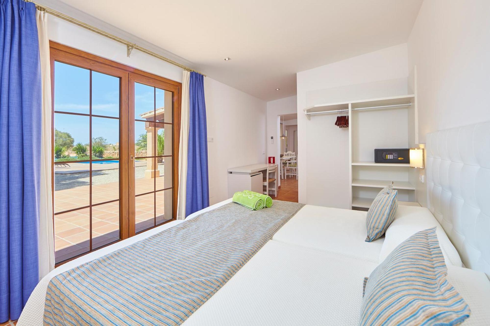Bennoc Petit Hotel - Only Adults Льюкмайор Экстерьер фото